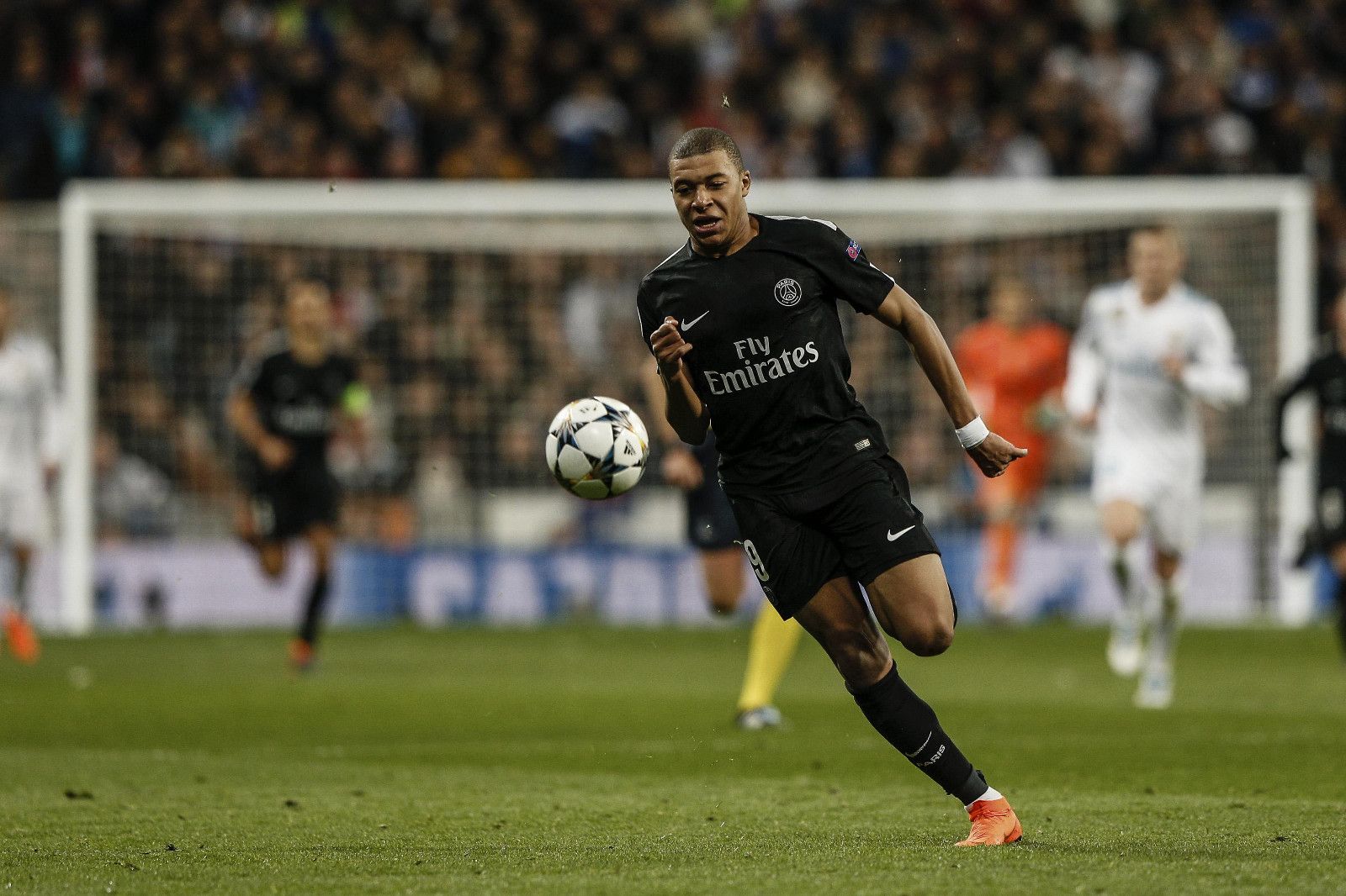 六台主持人批阿隆索：赢了输了都是那个表情，最糟糕的发布会（六台主持人抨击阿隆索：胜负一个样的表情，发布会表现最差）