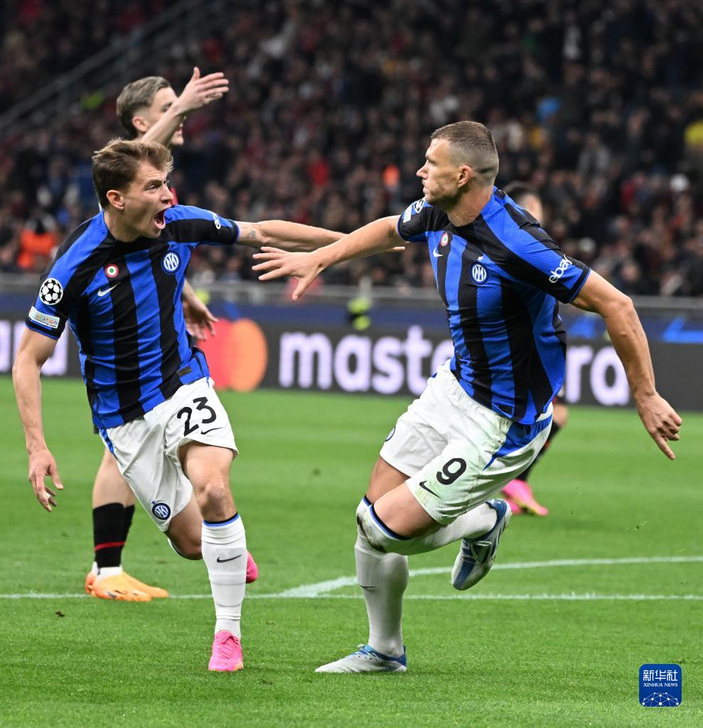 吉尔摩社媒晒照：手术成功，康复之路开始（吉尔摩在社媒晒照：手术顺利，开启康复之旅）