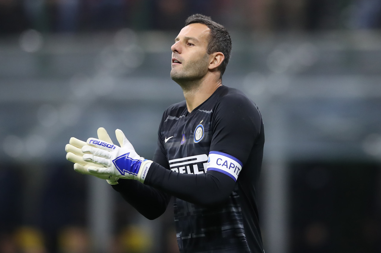 NBA战报：克尼佩尔21分7助，黄蜂111-86大胜猛龙（NBA简讯：克尼佩尔21分7助攻，黄蜂111-86轻取猛龙）