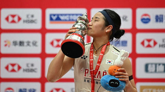 目前半场结束，马刺与鹈鹕双方合砍134分。（半场战罢，马刺与鹈鹕共轰下134分）