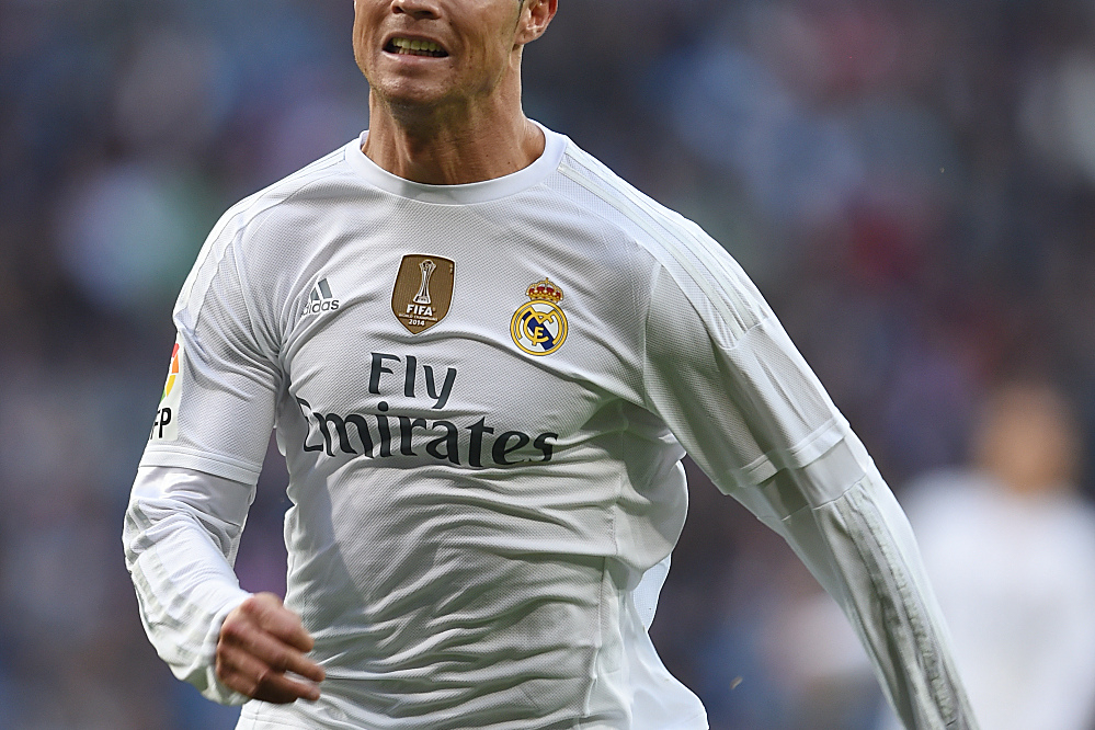 独行侠7人得分上双，浓眉17+17两双，独行侠收获三连胜（独行侠七人上双，浓眉17分17板，豪取三连胜）