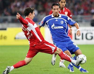 米亚托维奇：皇马应如待C罗般给姆巴佩喂球；我们当年不谈裁判（米亚托维奇：皇马应像对待C罗一样为姆巴佩输送炮弹；当年我们从不讨论裁判）