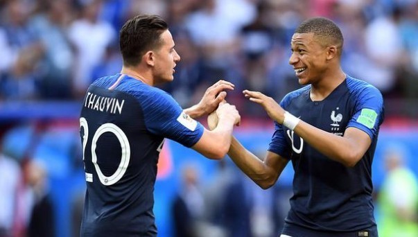 代表皇马出战338场比赛，巴尔韦德成队史出场次数最多的乌拉圭人（出战皇马338场，巴尔韦德成队史乌拉圭球员出场第一人）