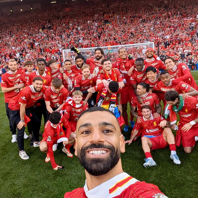 教练：你去给我盯住7号，“膏药式”防守的最高境界就是人盯人“你就说盯的死不死吧”（教练下令：锁死7号！膏药式防守的极致是人盯人——就问盯死不盯死）