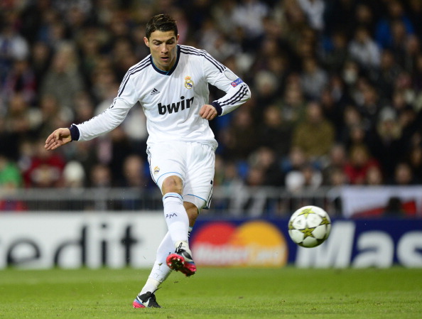 青训小将破门首秀入选最佳球员（青训新星首秀破门，当选全场最佳）