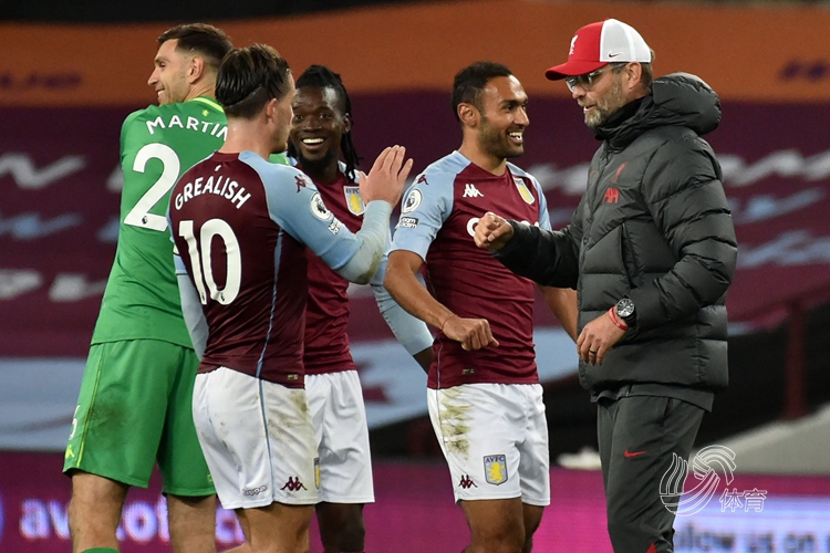 内姆布哈德延续状态＆弗拉格半场高效，独行侠半场领先10分（内姆布哈德手感在线，弗拉格半场高效输出，独行侠中场领先10分）