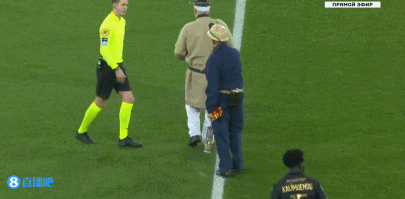 齐沃：我们不会怀疑劳塔罗的重要性，我和他每天都拥抱（齐沃：劳塔罗的重要性不容置疑，我每天都与他拥抱）